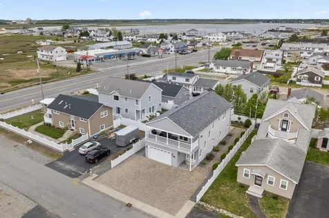 562 Nashua Street Seabrook NH 03874