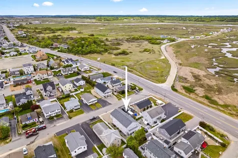 562 Nashua Street Seabrook NH 03874