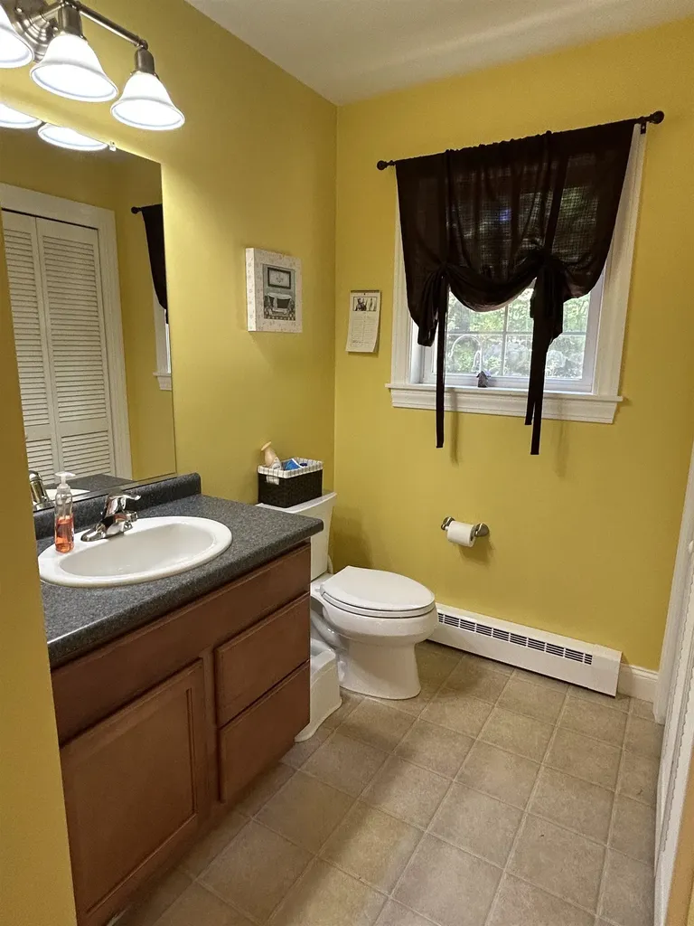 29 Dixon Avenue Newfields NH 03856