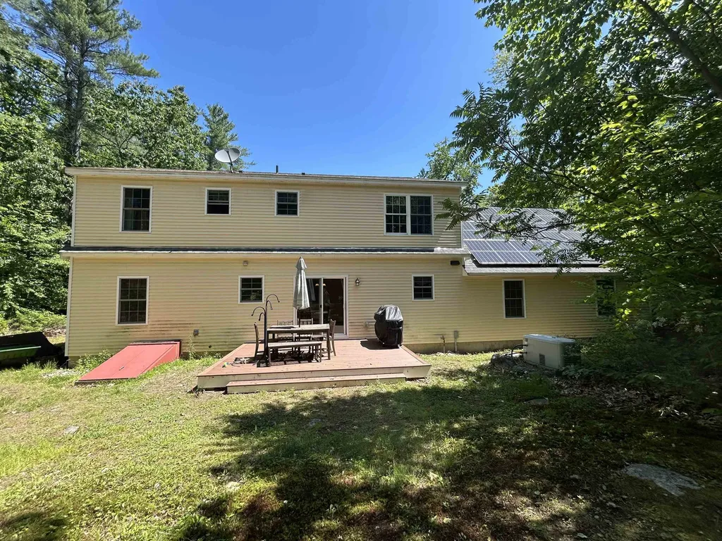 29 Dixon Avenue Newfields NH 03856