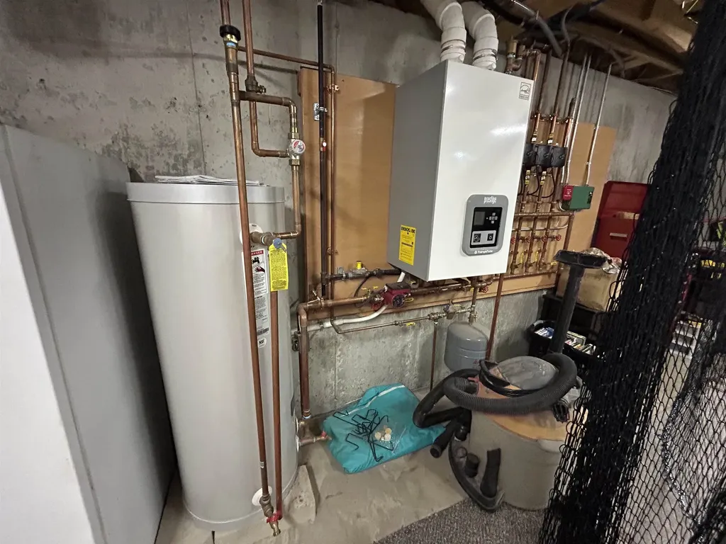 29 Dixon Avenue Newfields NH 03856