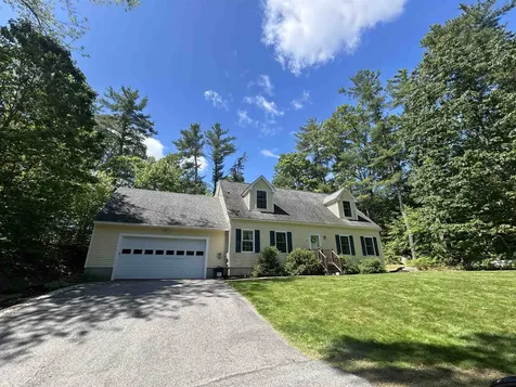 29 Dixon Avenue Newfields NH 03856