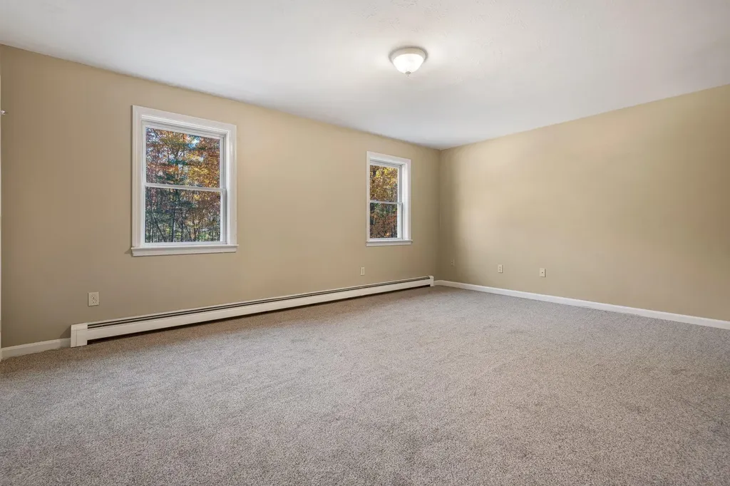 564 3rd Range Road Pembroke NH 03275