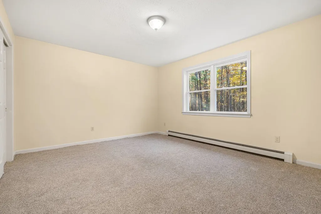 564 3rd Range Road Pembroke NH 03275