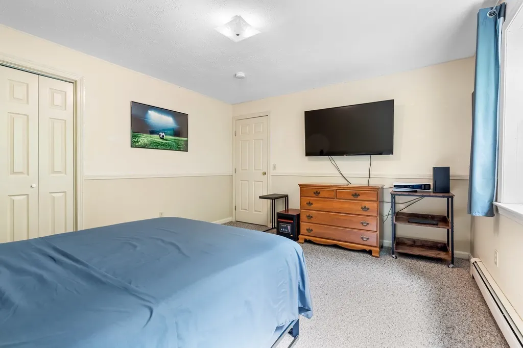 564 3rd Range Road Pembroke NH 03275