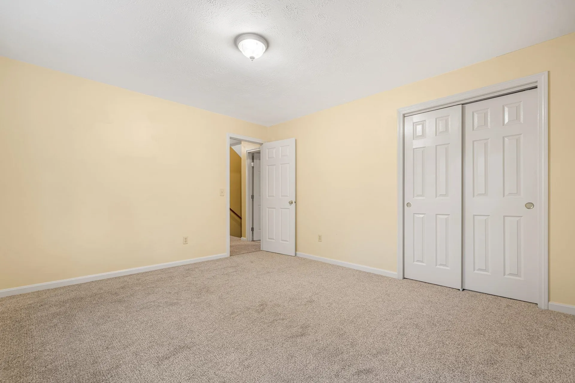 564 3rd Range Road Pembroke NH 03275