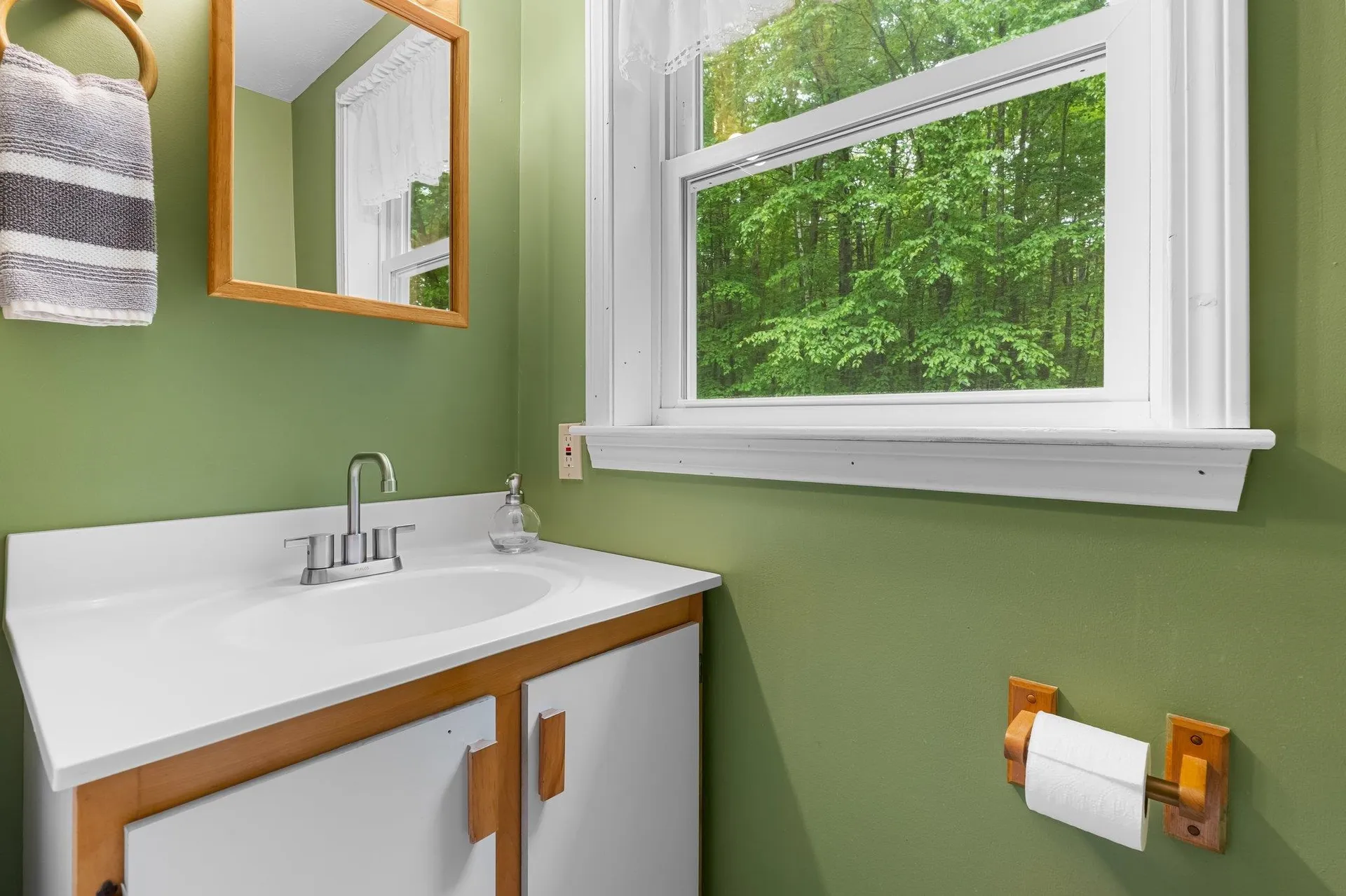 564 3rd Range Road Pembroke NH 03275