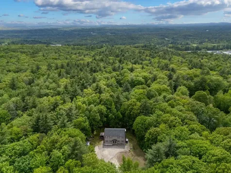 564 3rd Range Road Pembroke NH 03275