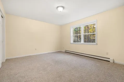 564 3rd Range Road Pembroke NH 03275