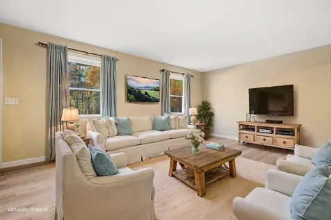 564 3rd Range Road Pembroke NH 03275