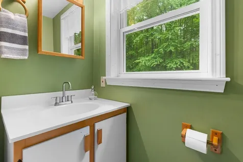 564 3rd Range Road Pembroke NH 03275