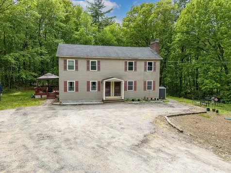 564 3rd Range Road Pembroke NH 03275