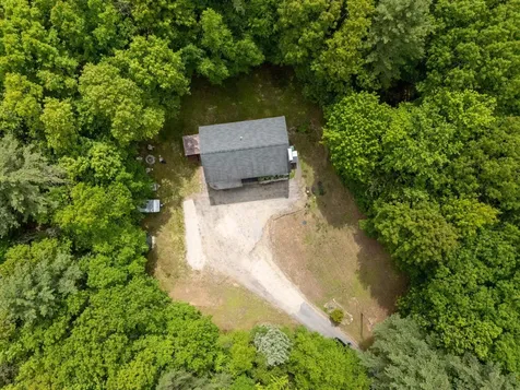 564 3rd Range Road Pembroke NH 03275