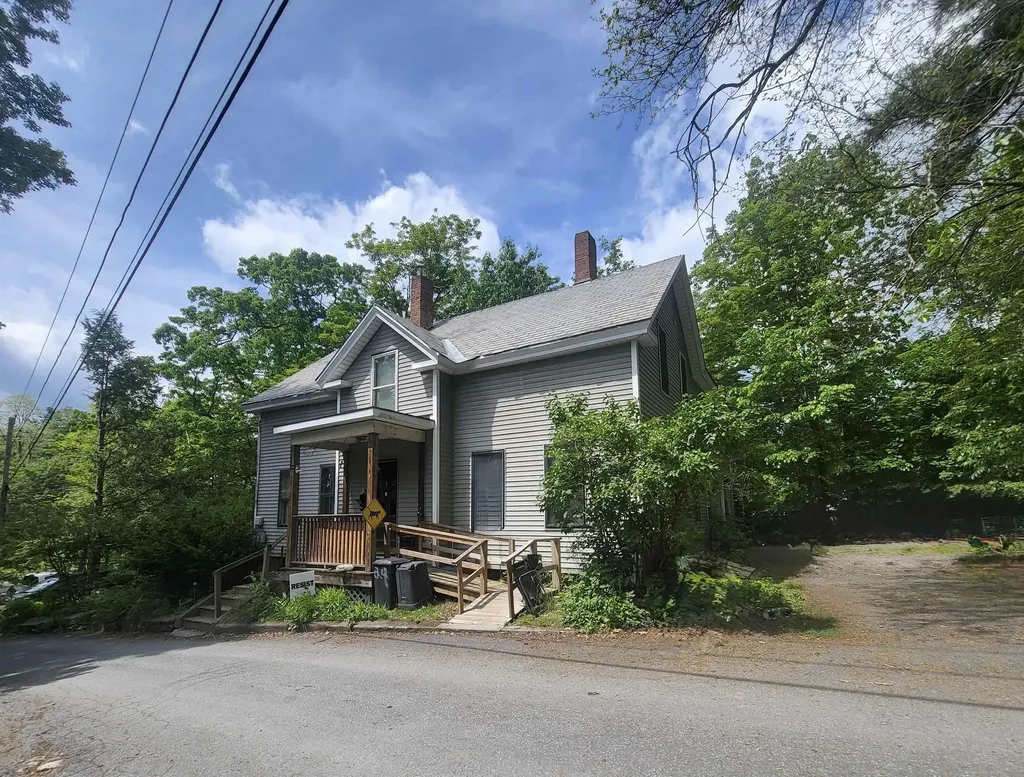 29 Elliot Terrace Brattleboro VT 05301