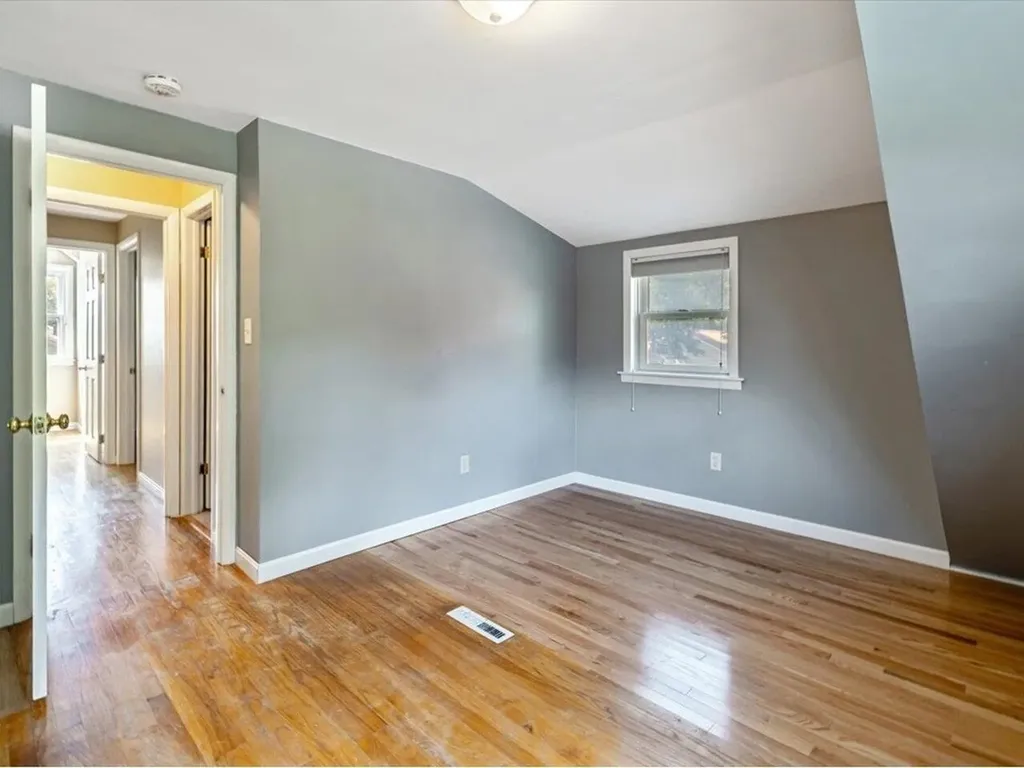 44 Baldwin Avenue South Burlington VT 05403