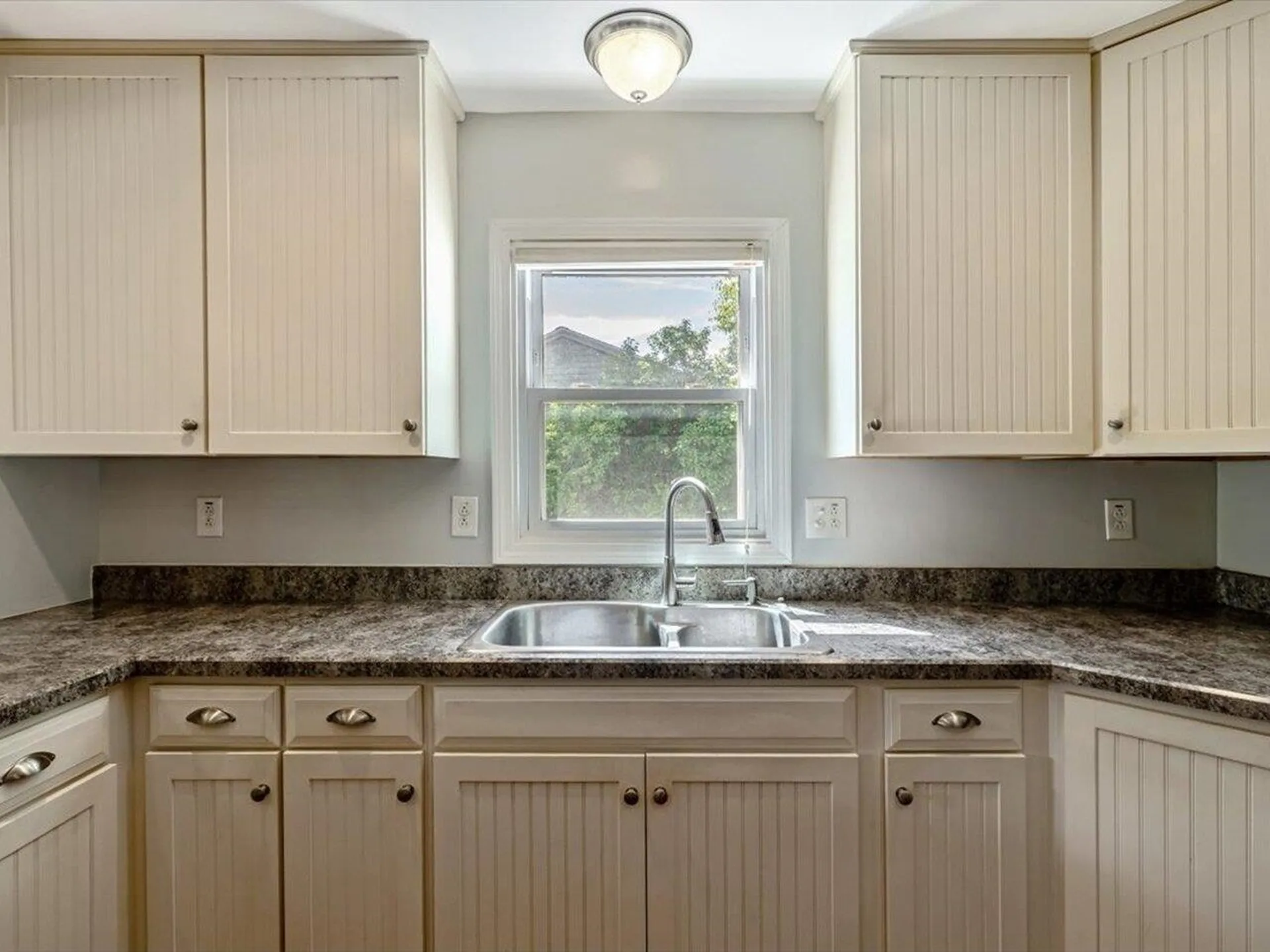 44 Baldwin Avenue South Burlington VT 05403