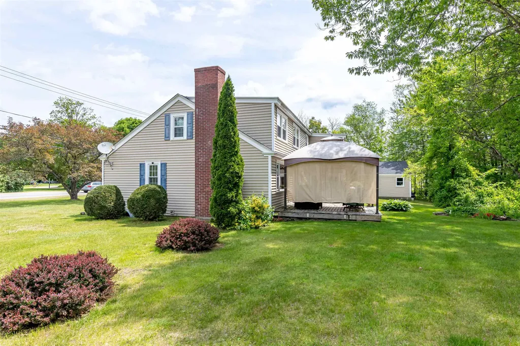 212 West Main Street Hillsborough NH 03244