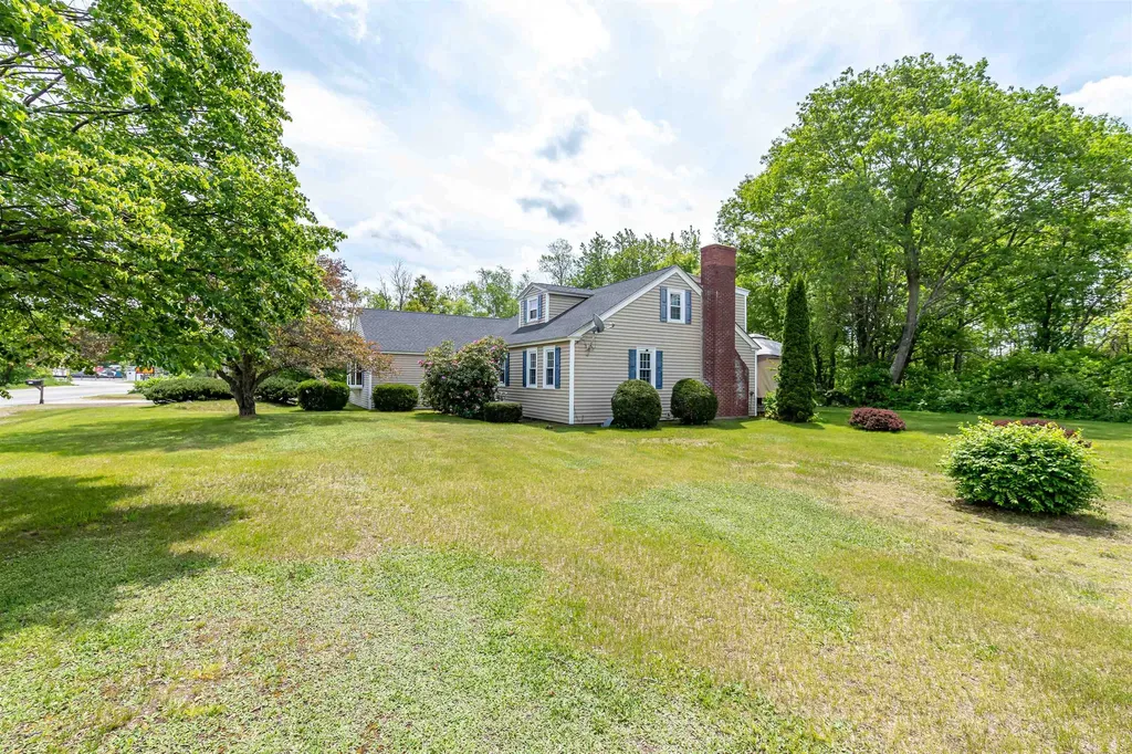 212 West Main Street Hillsborough NH 03244