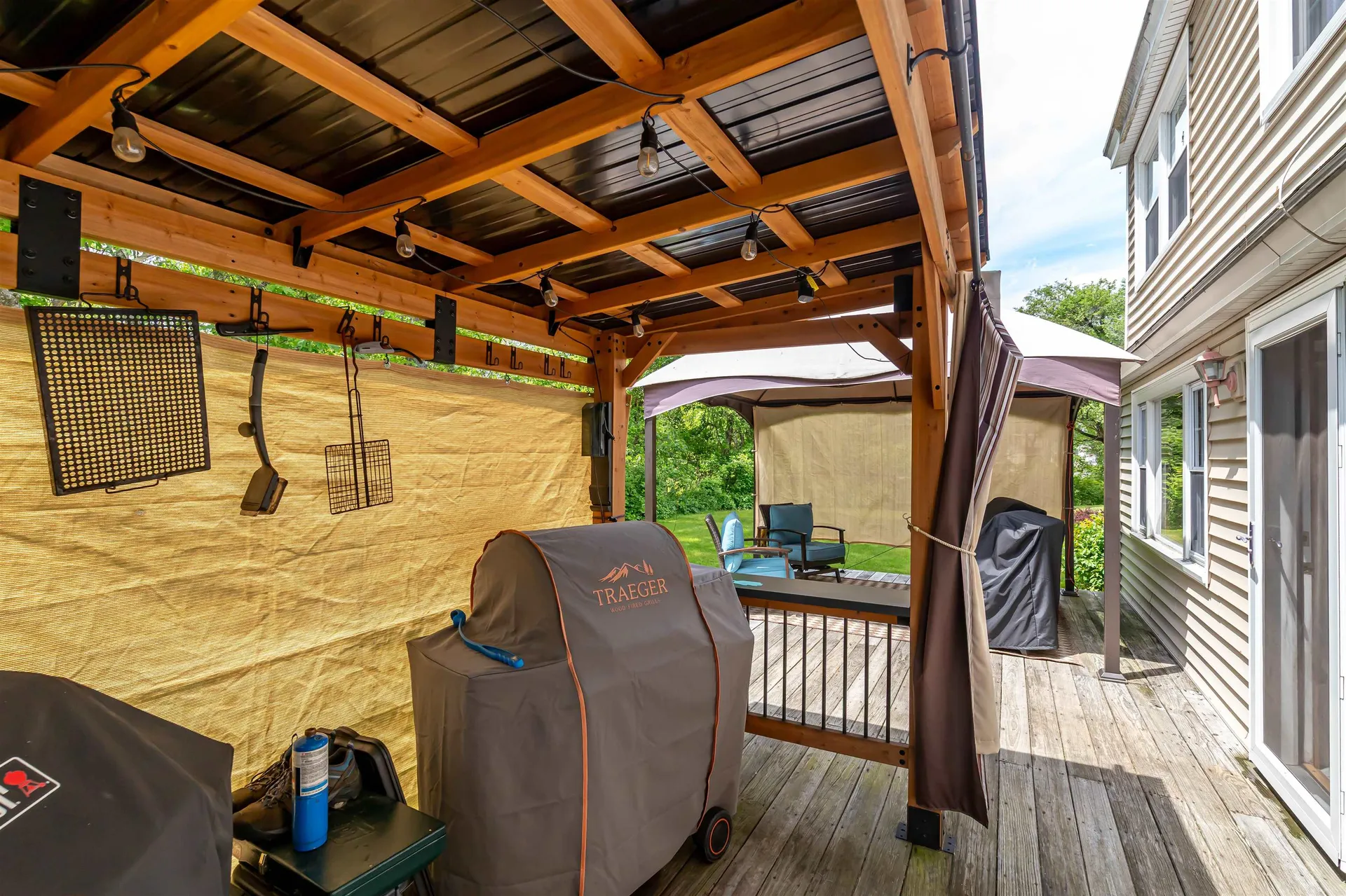 212 West Main Street Hillsborough NH 03244