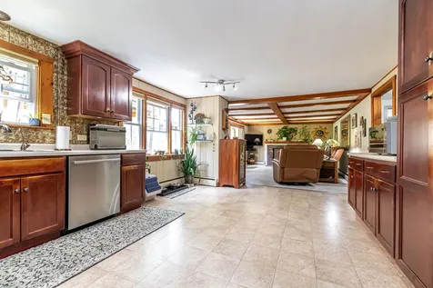 212 West Main Street Hillsborough NH 03244