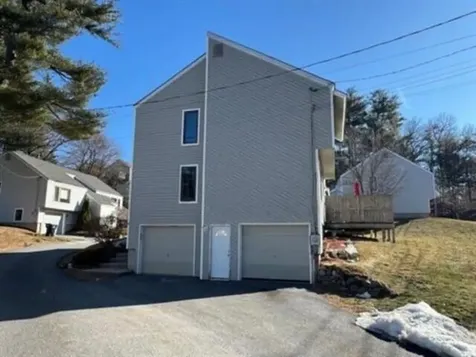 8 Althea Lane Nashua NH 03062