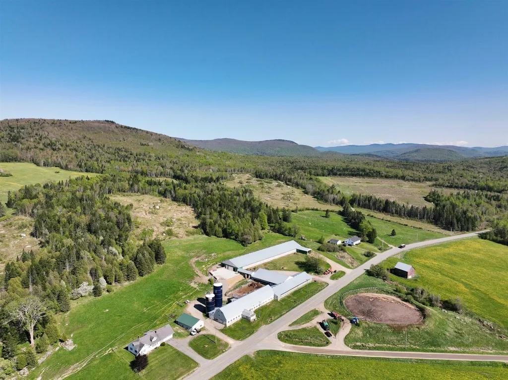 3604 Vt Route 111 Morgan VT 05853-9739