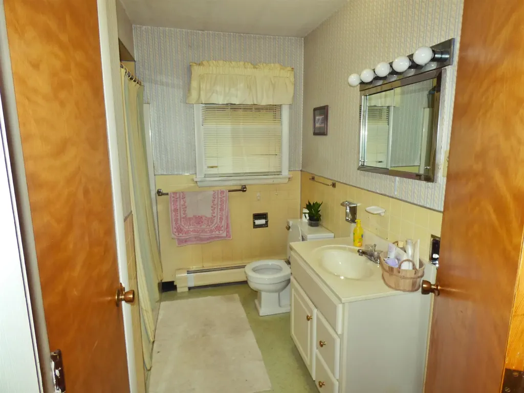 3604 Vt Route 111 Morgan VT 05853-9739