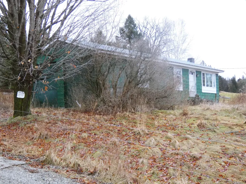 3604 Vt Route 111 Morgan VT 05853-9739