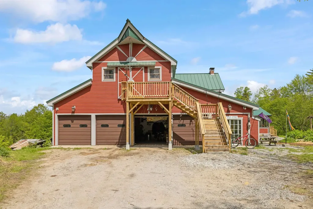 218 Streeter Woods Road Dorchester NH 03266