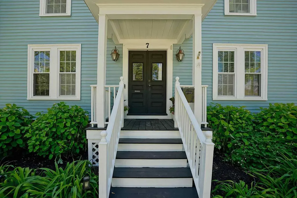 7 Ash Street Exeter NH 03833