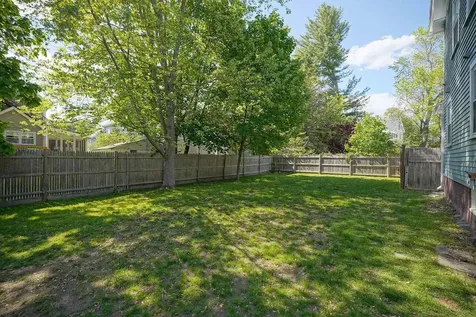 7 Ash Street Exeter NH 03833