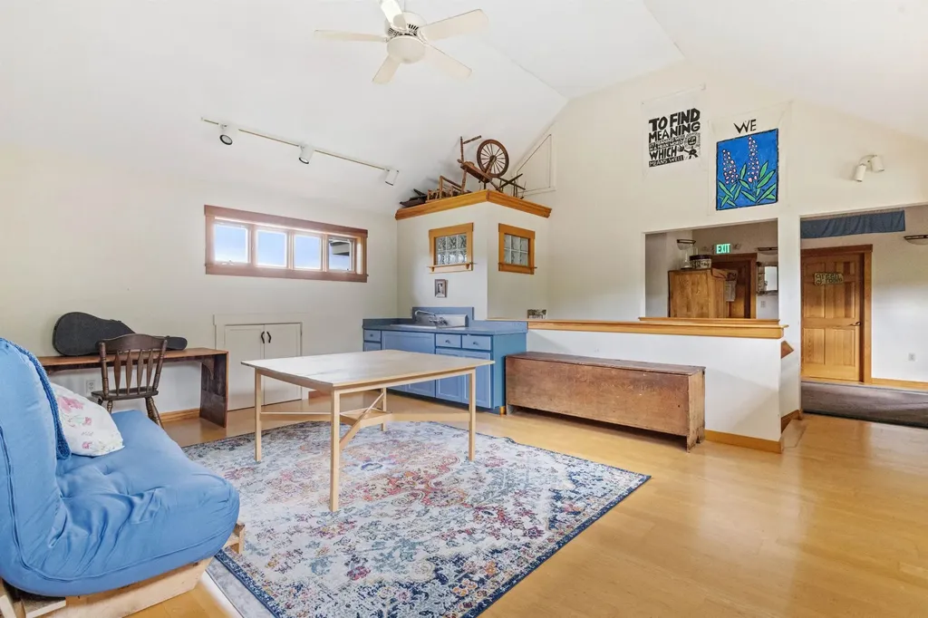 218 Streeter Woods Road Dorchester NH 03266