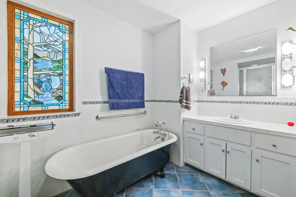 218 Streeter Woods Road Dorchester NH 03266