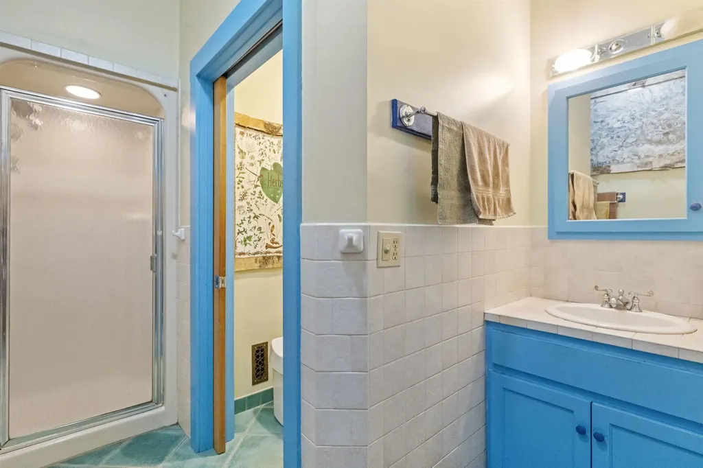 218 Streeter Woods Road Dorchester NH 03266