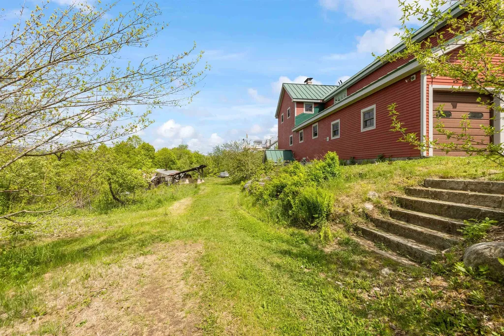 218 Streeter Woods Road Dorchester NH 03266