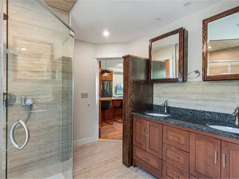 71 North Avenue Burlington VT 05401