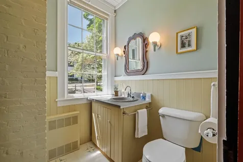 11 Highland Street Meredith NH 03253