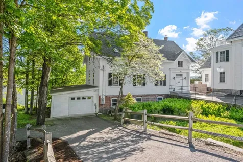 11 Highland Street Meredith NH 03253