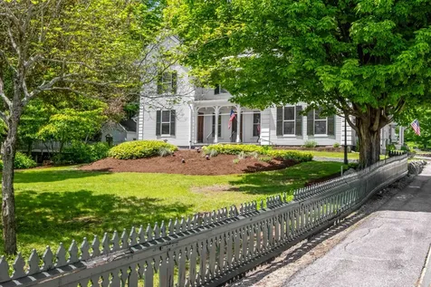 11 & 12 Highland Street Meredith NH 03253