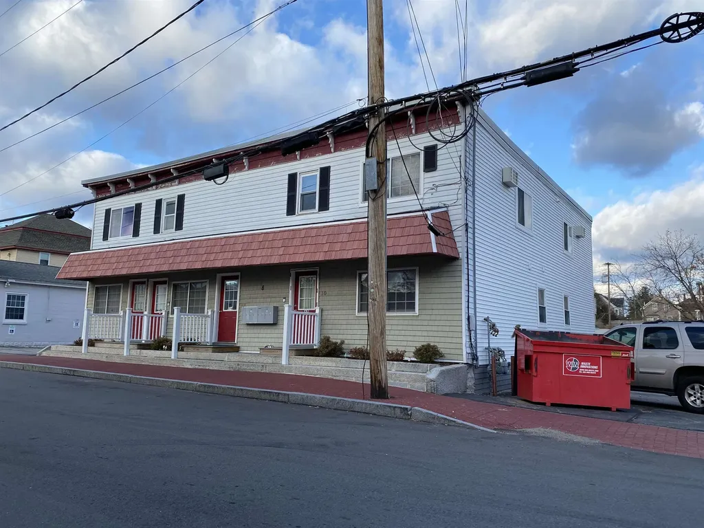 10 Railroad Avenue Derry NH 03038