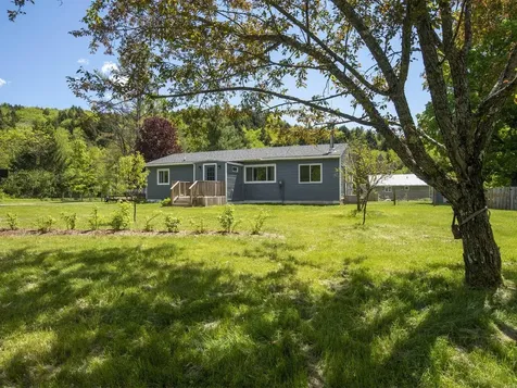 35 Lee Road Worcester VT 05682