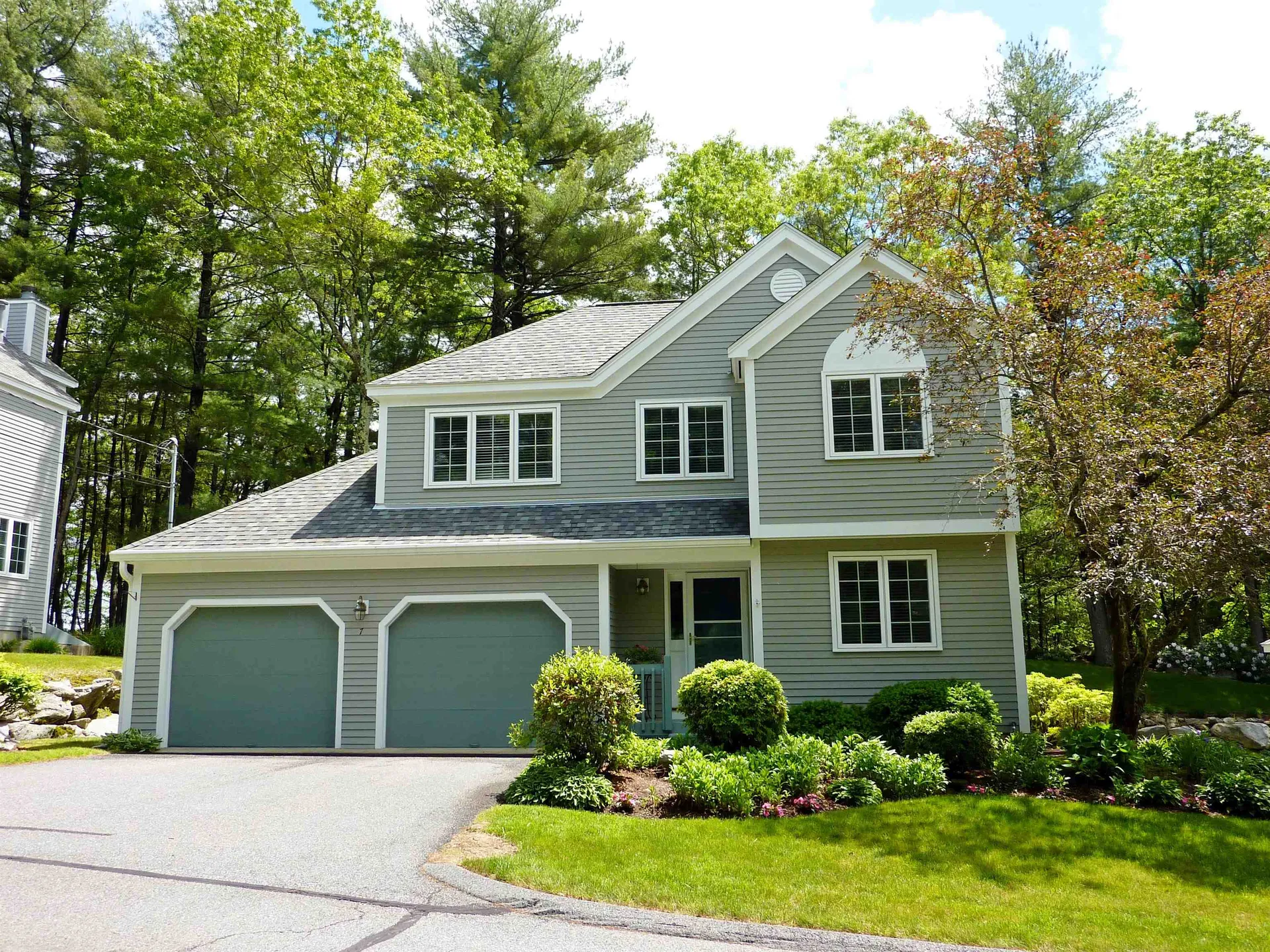 7 Lilac Court Nashua NH 03062