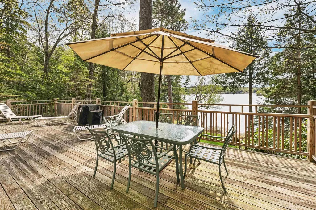 54 Lunt Road Moultonborough NH 03254
