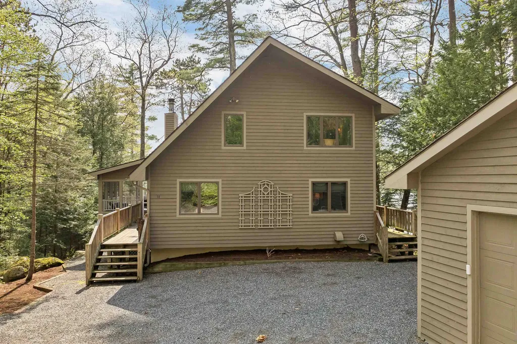 54 Lunt Road Moultonborough NH 03254