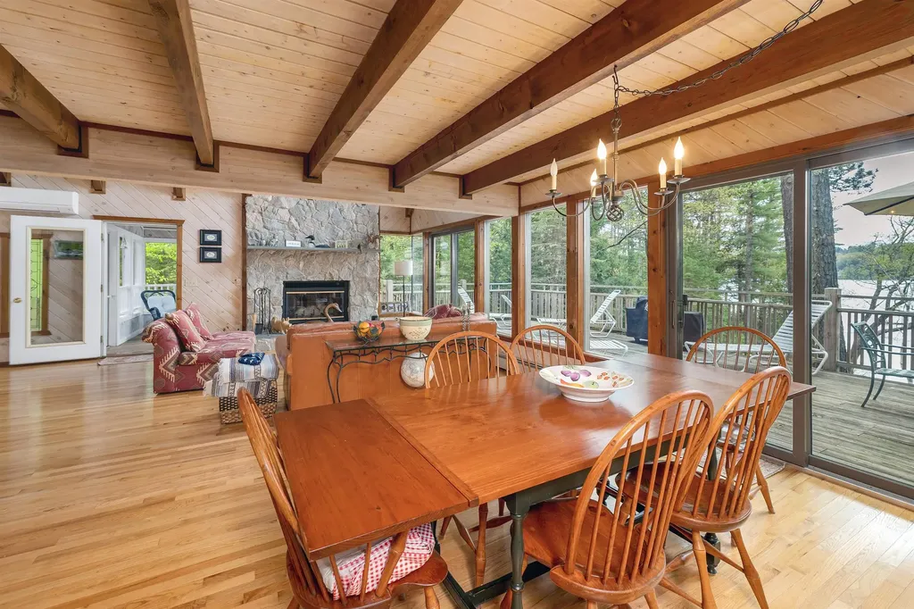 54 Lunt Road Moultonborough NH 03254