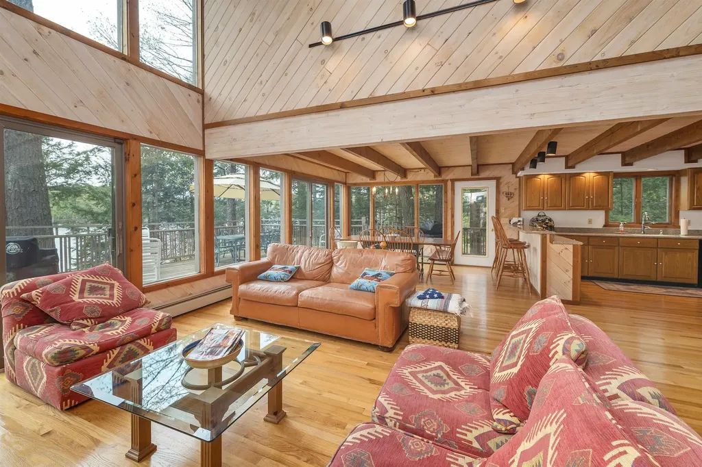 54 Lunt Road Moultonborough NH 03254