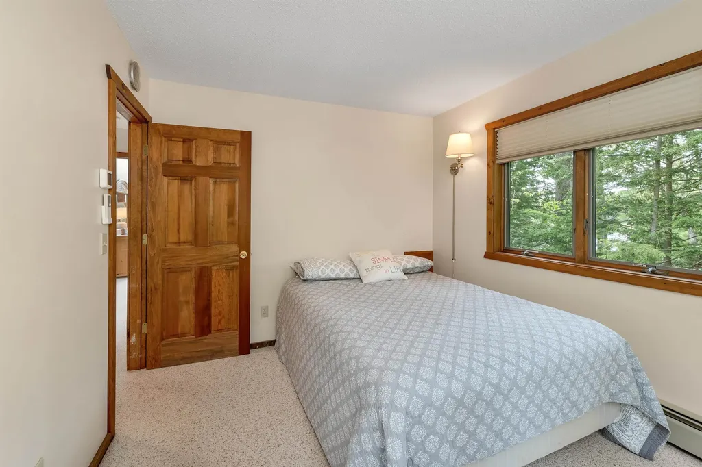 54 Lunt Road Moultonborough NH 03254
