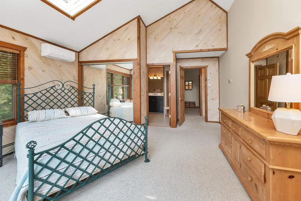 54 Lunt Road Moultonborough NH 03254