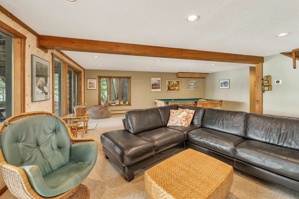 54 Lunt Road Moultonborough NH 03254