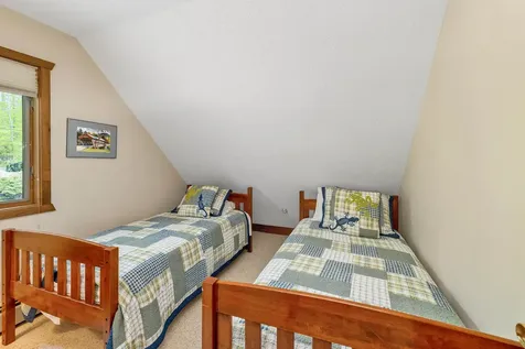 54 Lunt Road Moultonborough NH 03254